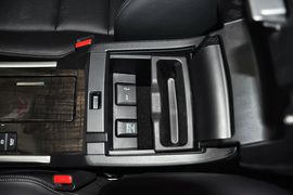 2014款本田雅阁2.4LX舒适版