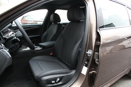 2019款宝马525Li