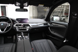 2019款宝马525Li