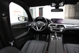 2019款宝马525Li