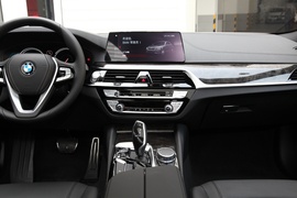 2019款宝马525Li