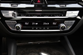 2019款宝马525Li