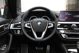 2019款宝马525Li