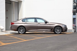 2019款宝马525Li