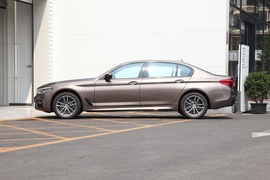 2019款宝马525Li