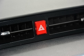 2018款众泰E200