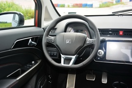 2018款众泰E200