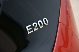 2018款众泰E200