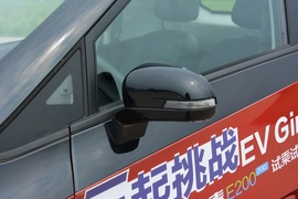 2018款众泰E200