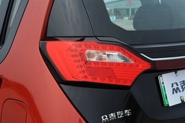 2018款众泰E200