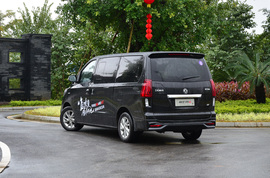 2019款东风风行M6