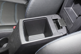 2019款比亚迪元EV360