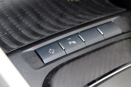 2019款比亚迪元EV360