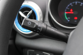 2019款比亚迪元EV360