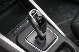 2019款比亚迪元EV360