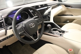 2019款丰田凯美瑞