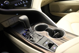 2019款丰田凯美瑞