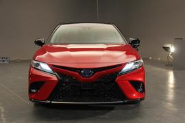 2019款丰田凯美瑞双擎