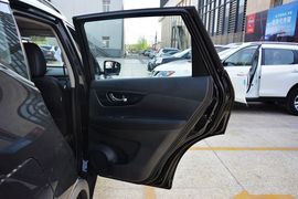 2014款日产奇骏2.5L
