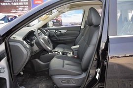 2014款日产奇骏2.5L