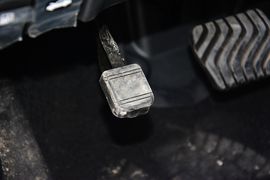 2014款日产奇骏2.5L