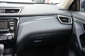 2014款日产奇骏2.5L