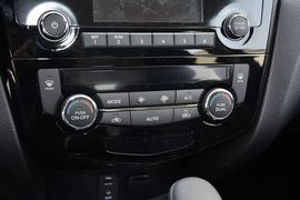 2014款日产奇骏2.5L