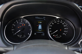 2014款日产奇骏2.5L