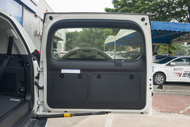 2018款丰田普拉多