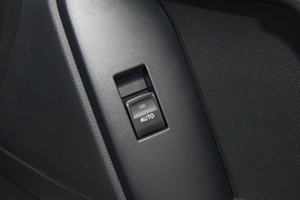 2018款丰田普拉多