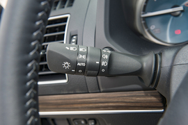 2018款丰田普拉多