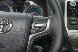 2018款丰田普拉多