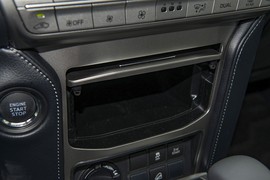 2018款丰田普拉多