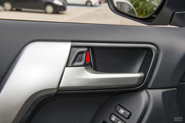 2018款丰田普拉多