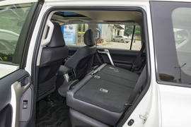 2018款丰田普拉多