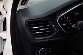 2019款福特福克斯