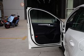 2019款福特福克斯