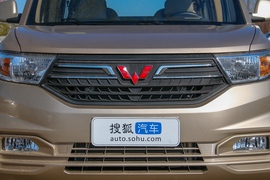 2019款五菱宏光V