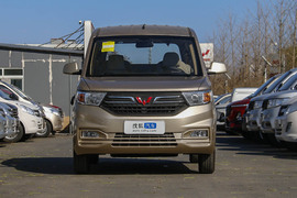 2019款五菱宏光V