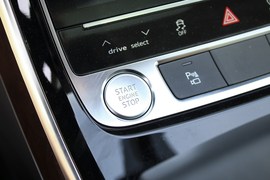2018款奥迪A8L