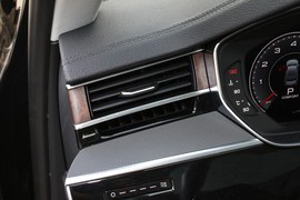 2018款奥迪A8L