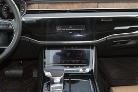 2018款奥迪A8L