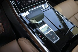 2018款奥迪A8L
