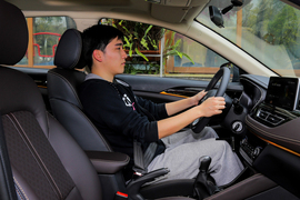 2018款长安逸动DT