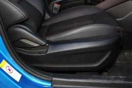 2018款长安逸动DT