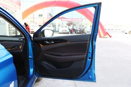 2018款长安逸动DT