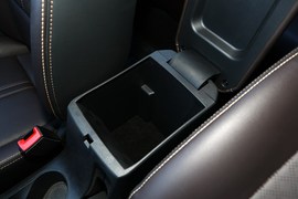 2018款长安逸动DT