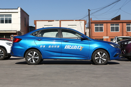 2018款长安逸动DT