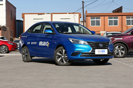 2018款长安逸动DT