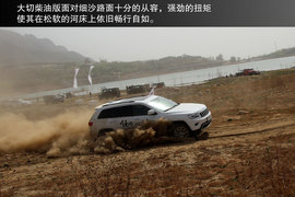 试驾大切诺基3.0TD柴油版